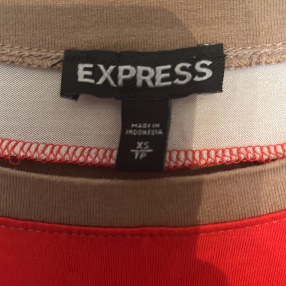 Express XS Color Block Top - Picture 2 of 3